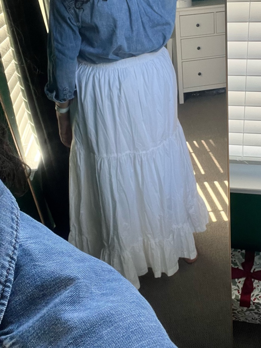Abercrombie White tiered Maxi - Picture 2 of 5